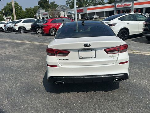 Used 2020 Kia Optima SE FWD image 3