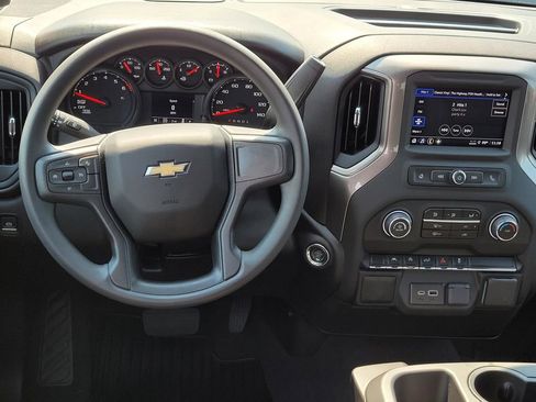 New 2025 Chevrolet Silverado 1500 Custom image 10