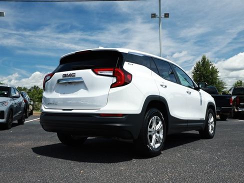 Used 2024 GMC Terrain SLE FWD image 6