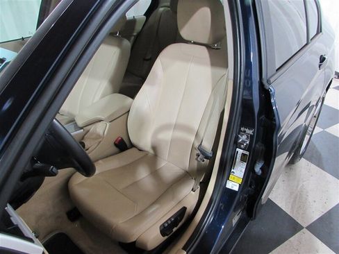 Used 2012 BMW 328i Sedan image 14