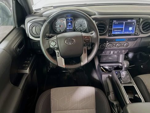 Certified 2023 Toyota Tacoma TRD Off-Road AWD/4WD image 18