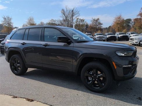 New 2025 Jeep Grand Cherokee Limited w/ Black Appearance Package image 2