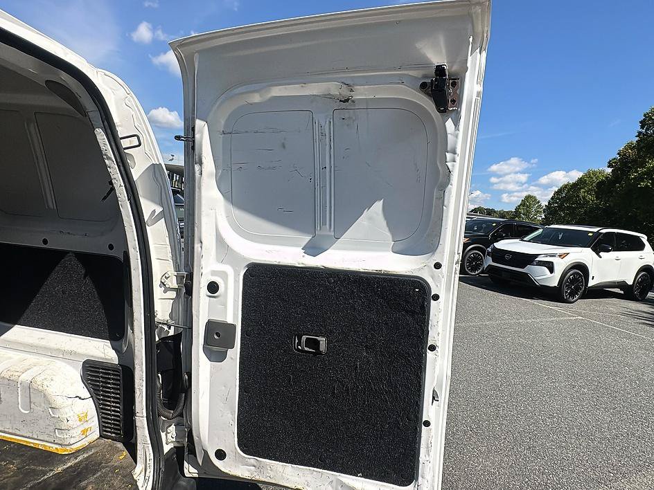 Used 2021 Nissan NV200 S FWD image 48