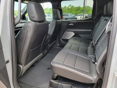 New 2025 GMC Sierra EV Denali AWD/4WD image 21