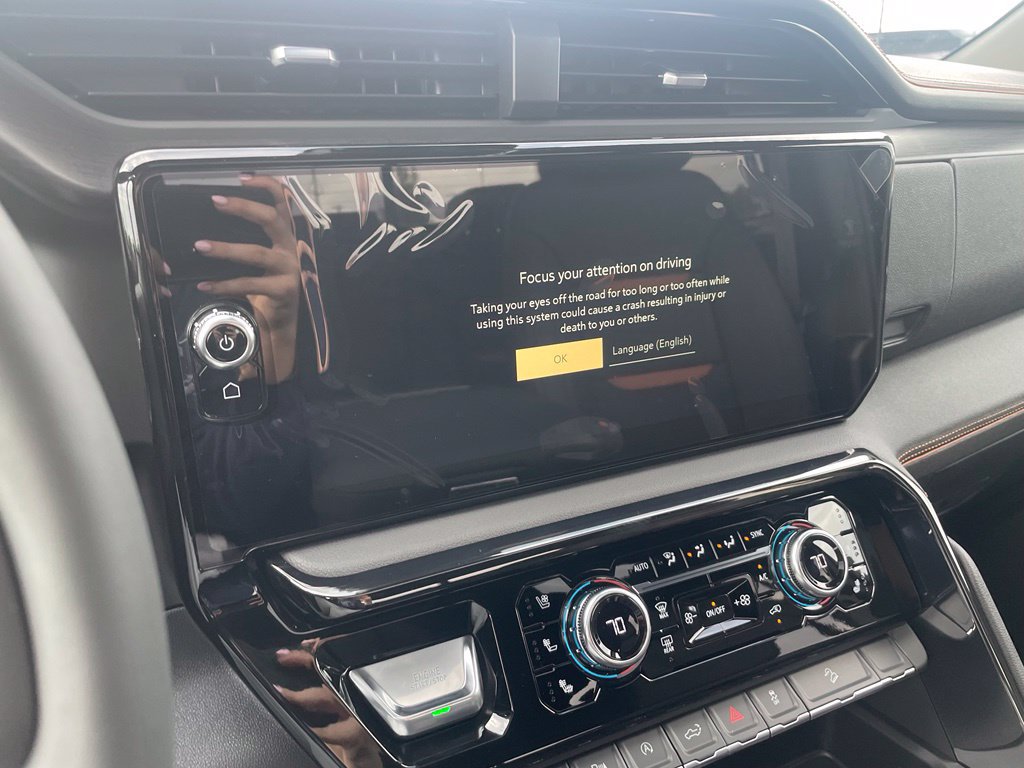 New 2026 GMC Sierra 1500 AT4 w/ AT4 Premium Package AWD/4WD image 17