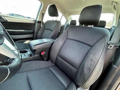 Used 2016 Subaru Legacy 2.5i Premium AWD/4WD image 17