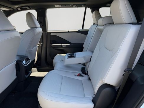 New 2026 Lexus TX 350 AWD image 9