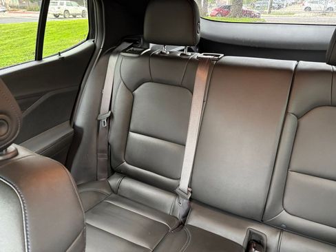 Used 2025 Buick Envista Sport Touring image 33