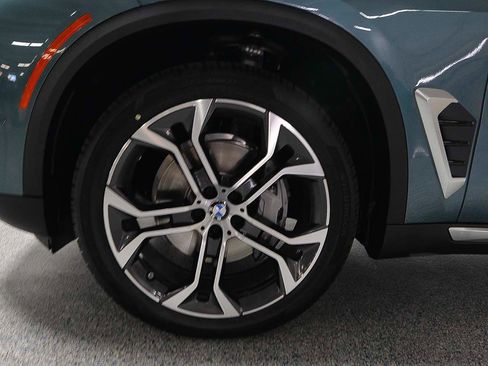 Used 2026 BMW X5 sDrive40i image 5