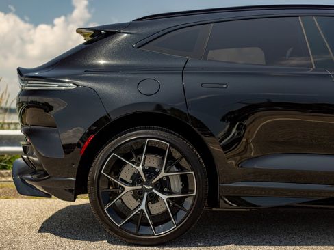 Used 2025 Aston Martin DBX 707 AWD/4WD image 41