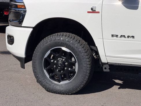 Used 2026 RAM 2500 Laramie AWD/4WD image 38