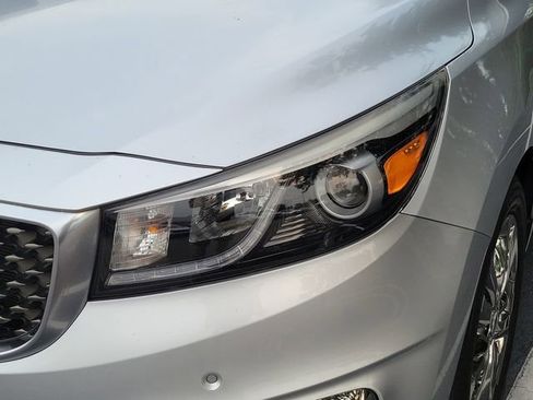 Used 2016 Kia Sedona SX Limited FWD image 8