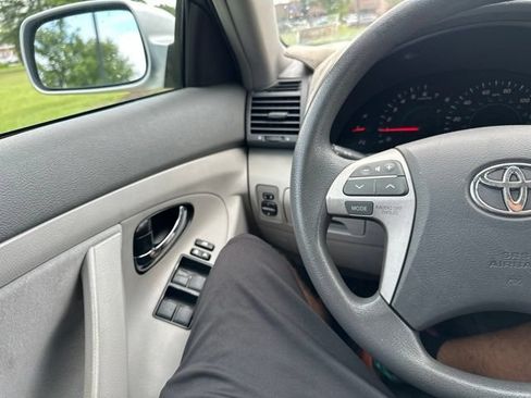 Used 2007 Toyota Camry LE FWD image 32