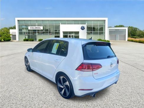 Used 2019 Volkswagen GTI SE FWD image 3
