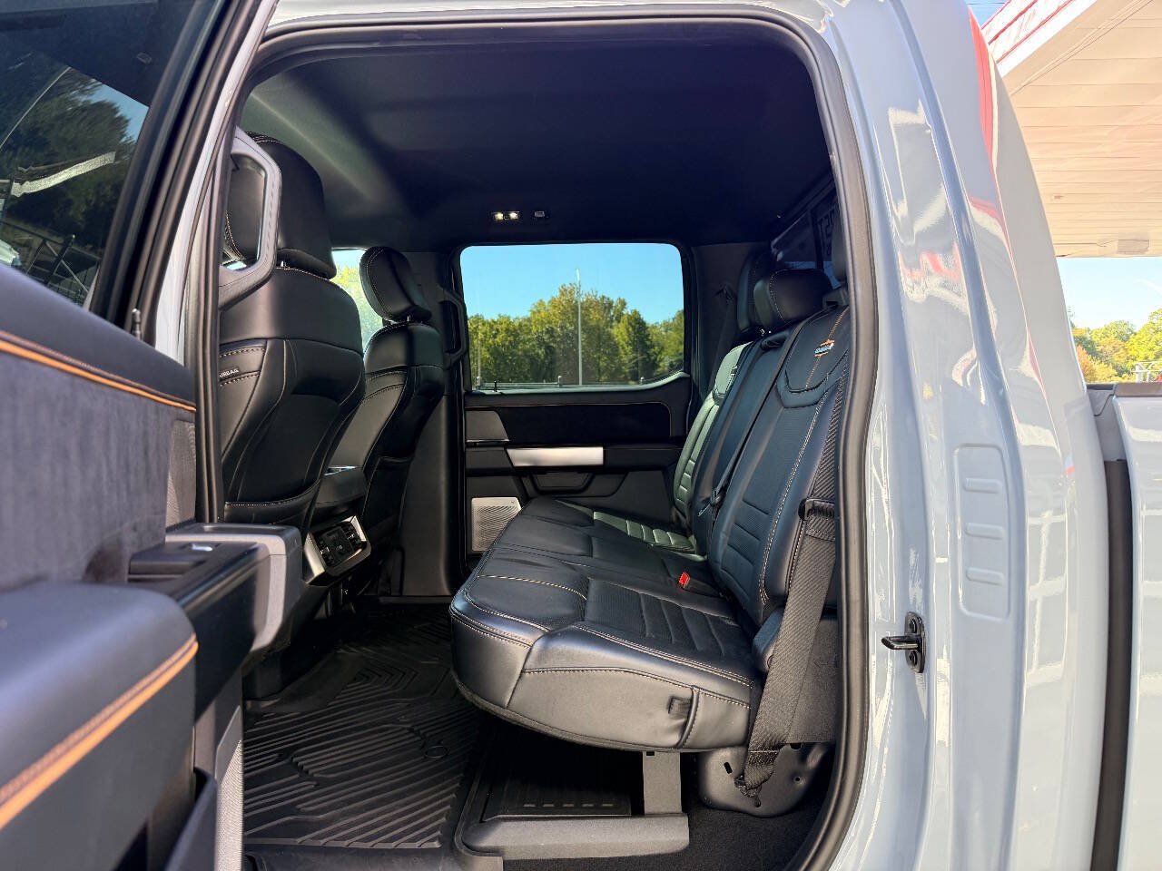 Used 2024 Ford F250 Platinum AWD/4WD image 39