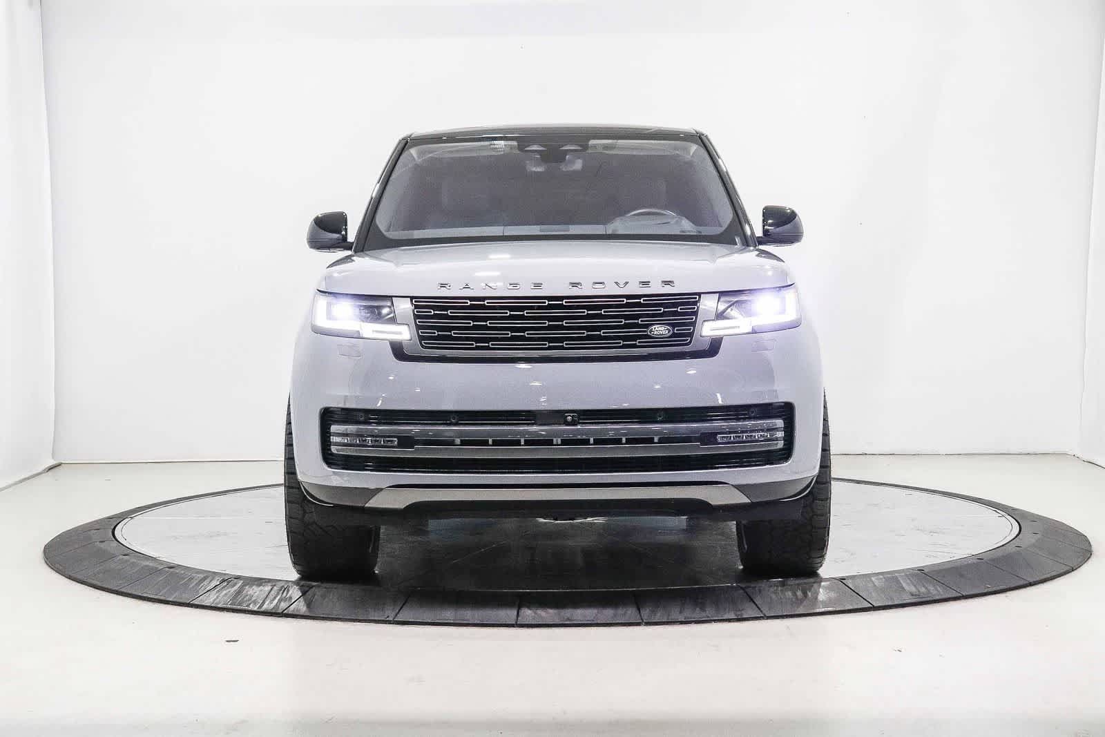 Used 2022 Land Rover Range Rover SE AWD/4WD image 5