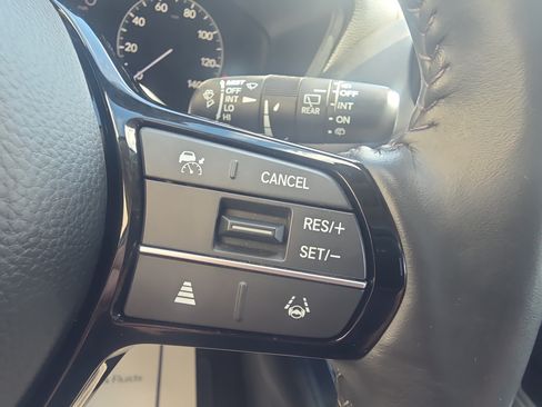 Used 2023 Honda HR-V EX-L image 27