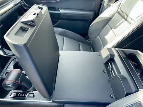 Used 2025 Ford F150 Raptor image 38