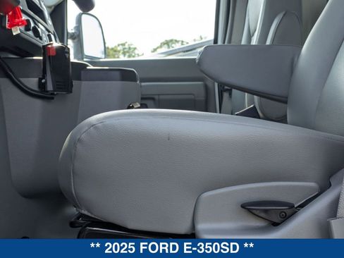 New 2025 Ford E-350 and Econoline 350 Super Duty w/ Power Equipment Group image 19