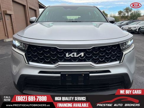 Used 2022 Kia Sorento LX image 7