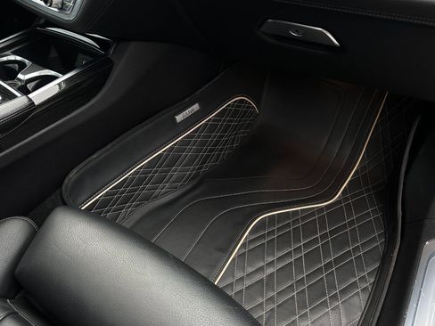 Used 2019 BMW 740i w/ M Sport Package image 29