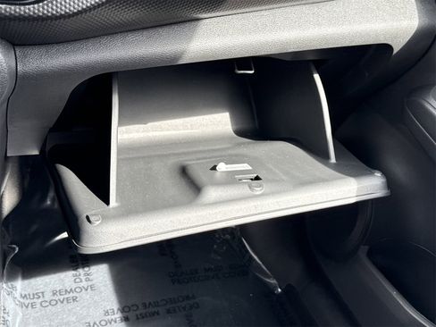 Used 2021 Nissan Kicks SV image 22