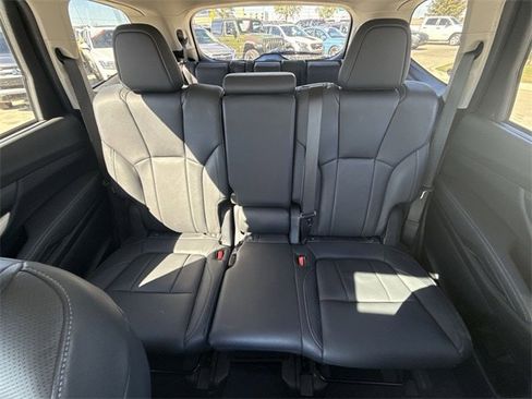 Certified 2022 Subaru Ascent Limited w/ Technology Package image 23