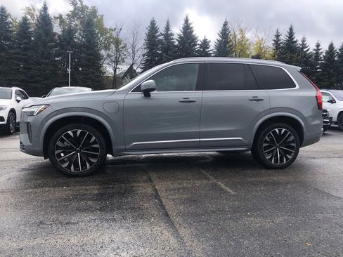 New 2026 Volvo XC90 T8 Plus w/ Protection Package Premier AWD/4WD image 7