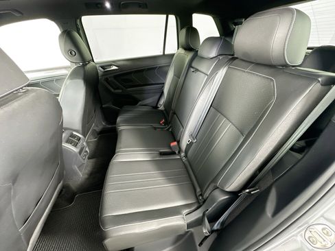 Used 2023 Volkswagen Tiguan SE R-Line FWD image 28