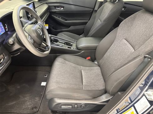 Certified 2025 Honda Accord SE image 18