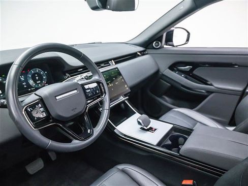 New 2024 Land Rover Range Rover Evoque S image 18