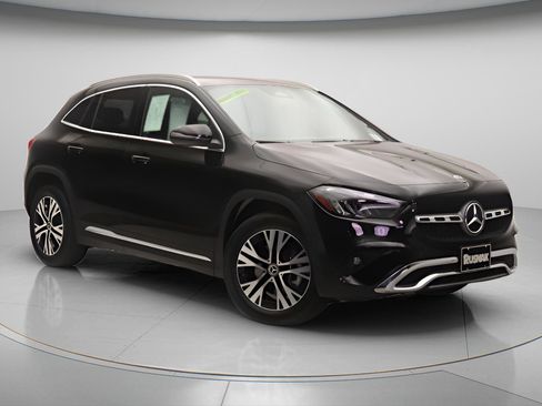 Used 2026 Mercedes-Benz GLA 250 4MATIC image 31
