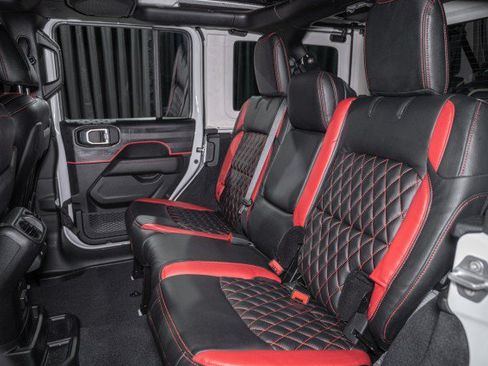 Used 2021 Jeep Wrangler Unlimited Rubicon AWD/4WD image 11