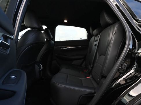 Certified 2023 INFINITI QX55 Luxe w/ Cargo Package AWD/4WD image 17