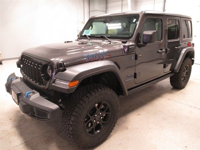 Used 2024 Jeep Wrangler Unlimited AWD/4WD image 3