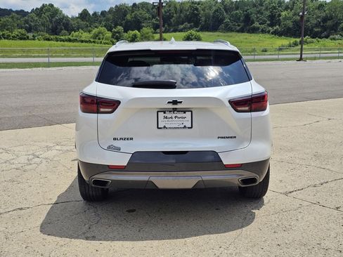 Used 2023 Chevrolet Blazer Premier image 4