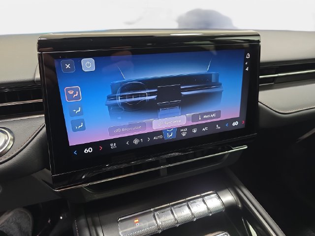 New 2026 Lincoln Nautilus Premier AWD/4WD image 21