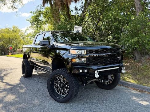 Used 2021 Chevrolet Silverado 1500 Custom Trail Boss w/ Midnight Edition image 3