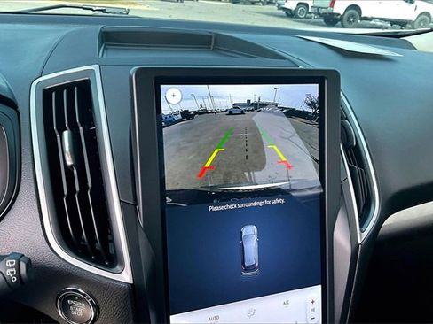 Certified 2024 Ford Edge SEL w/ Convenience Package image 19