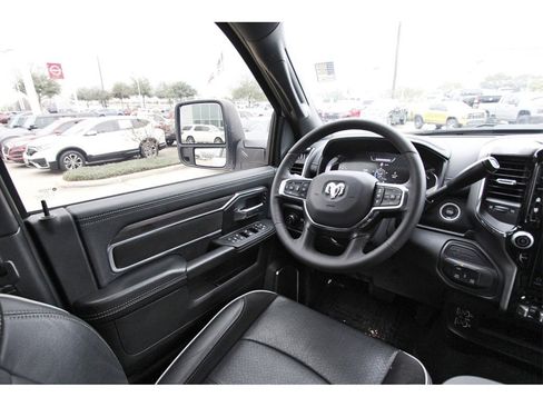 Used 2025 RAM 2500 Laramie image 6