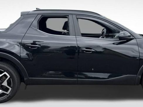 Used 2022 Hyundai Santa Cruz Limited AWD/4WD image 32