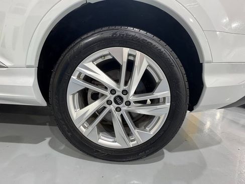 Used 2023 Audi Q7 2.0T Premium w/ Convenience Package image 59