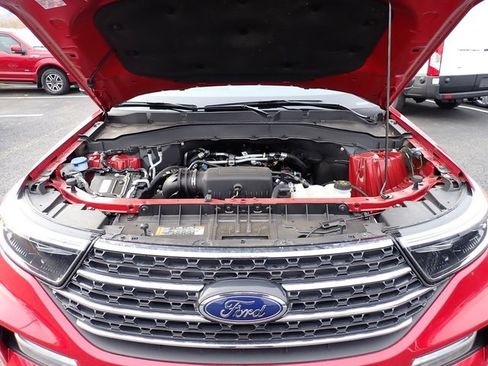 Certified 2023 Ford Explorer XLT w/ Equipment Group 202A image 14