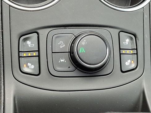 Certified 2022 GMC Terrain SLT image 26