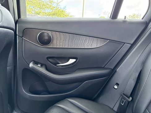 Used 2018 Mercedes-Benz GLC 300 image 17