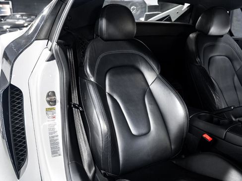 Used 2009 Audi R8 V8 image 36