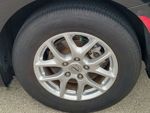 Used 2023 Chrysler Pacifica Touring-L FWD image 13