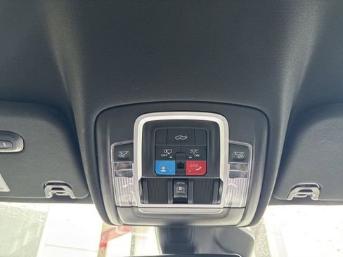 Used 2025 RAM 1500 Big Horn AWD/4WD image 26