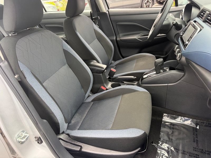 Used 2025 Nissan Versa SV FWD image 16