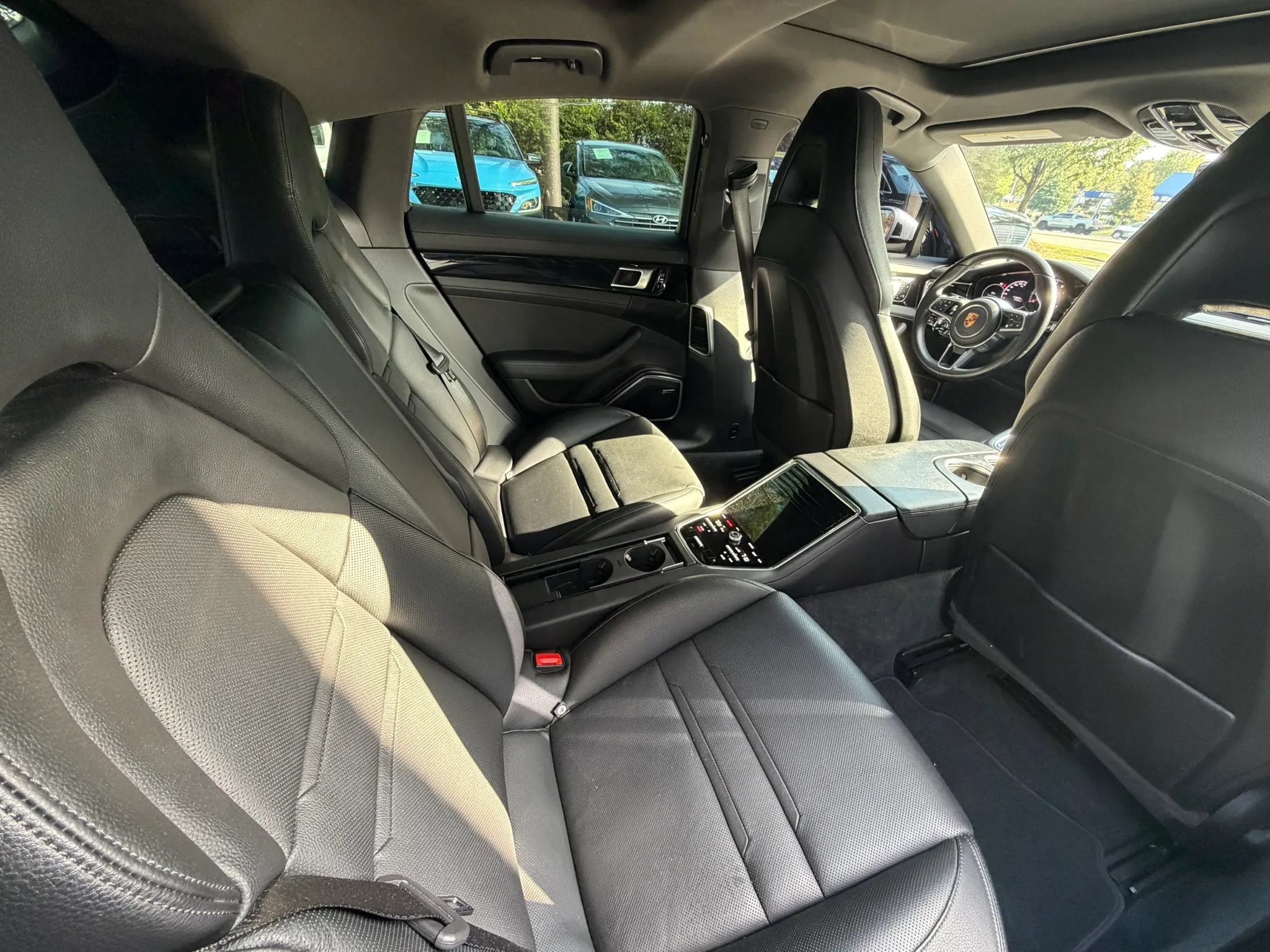 Used 2018 Porsche Panamera 4 AWD/4WD image 15